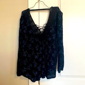 Women’s Lucky brand top